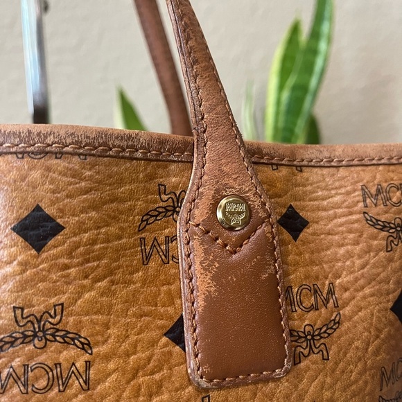 MCM COGNAC VISETOS SHOPPING TOTE - Picture 4 of 16